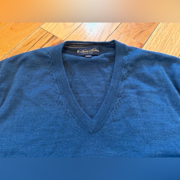 Brooks Brothers Sweater Mens Size L 100% Wool Italian Yarn Pullover V-neck Blue - Picture 2 of 11